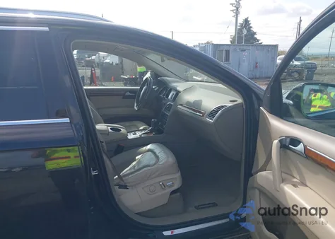 2015 Audi Q7 3.0T S Line Prestige z USA, uszkodzony, nr VIN WA1DGAFE8FD004086